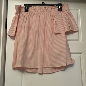 Boutique ruffle off shoulders top Peppermint size medium